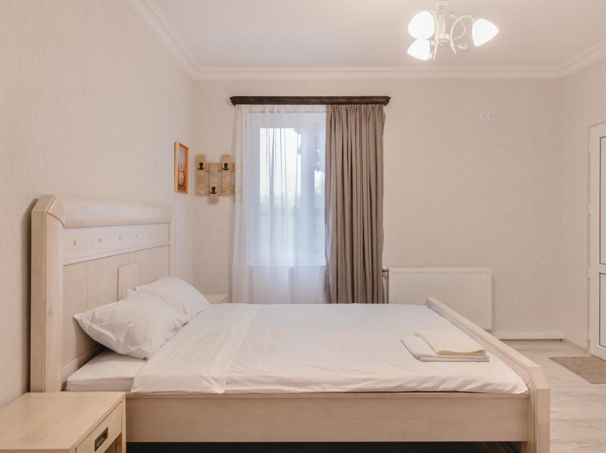 Marcos Hotel Tbilisi Buitenkant foto
