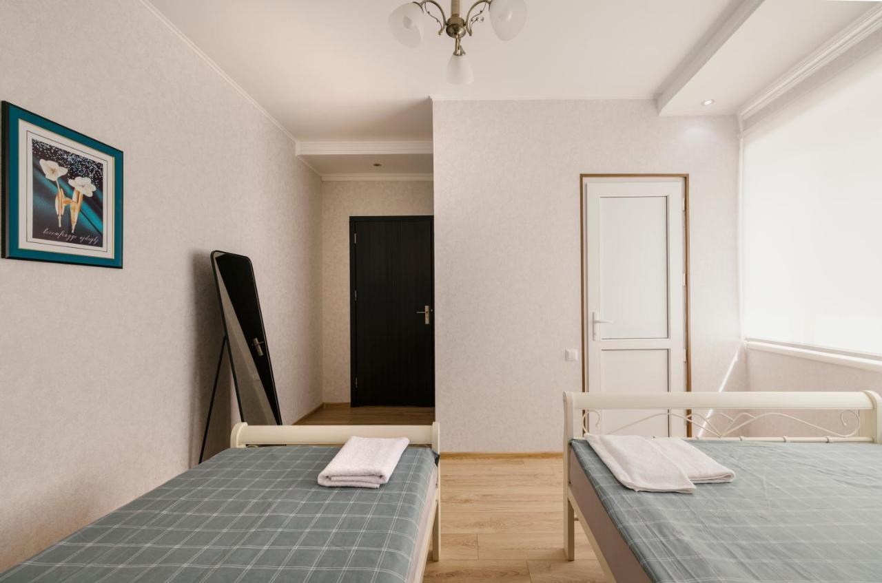 Marcos Hotel Tbilisi Buitenkant foto